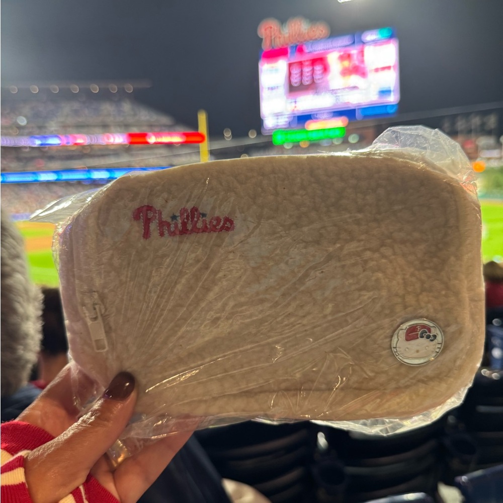 Philadelphia Phillies Hello Kitty sherpa  belt bag.